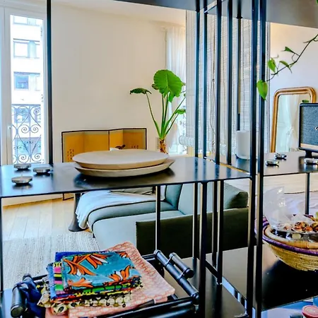 Spacious Studio Near Montmartre * Paris