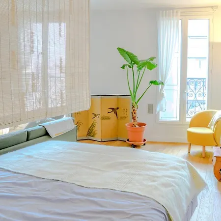Spacious Studio Near Montmartre *