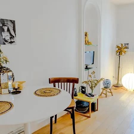 Apartment Spacious Studio Near Montmartre